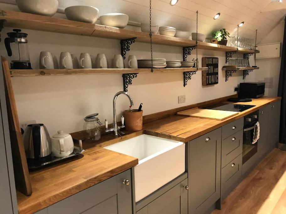The Coach House Apartment Alderbury Ngoại thất bức ảnh
